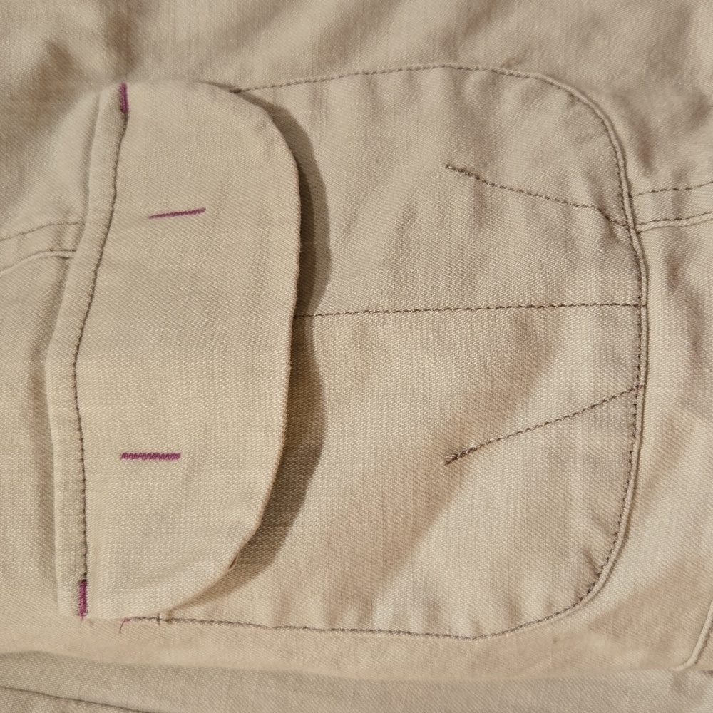 Sigrid Olsen NWOT Ivory Denim Jacket, Pink Buttons, Pink Detail On Back - Picture 2 of 11